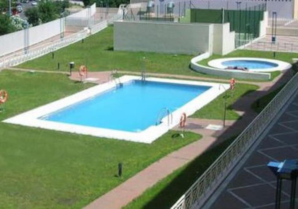 Fibes Con Piscina Y Parking Gratis Apartamento Sevilla Este Zewnętrze zdjęcie