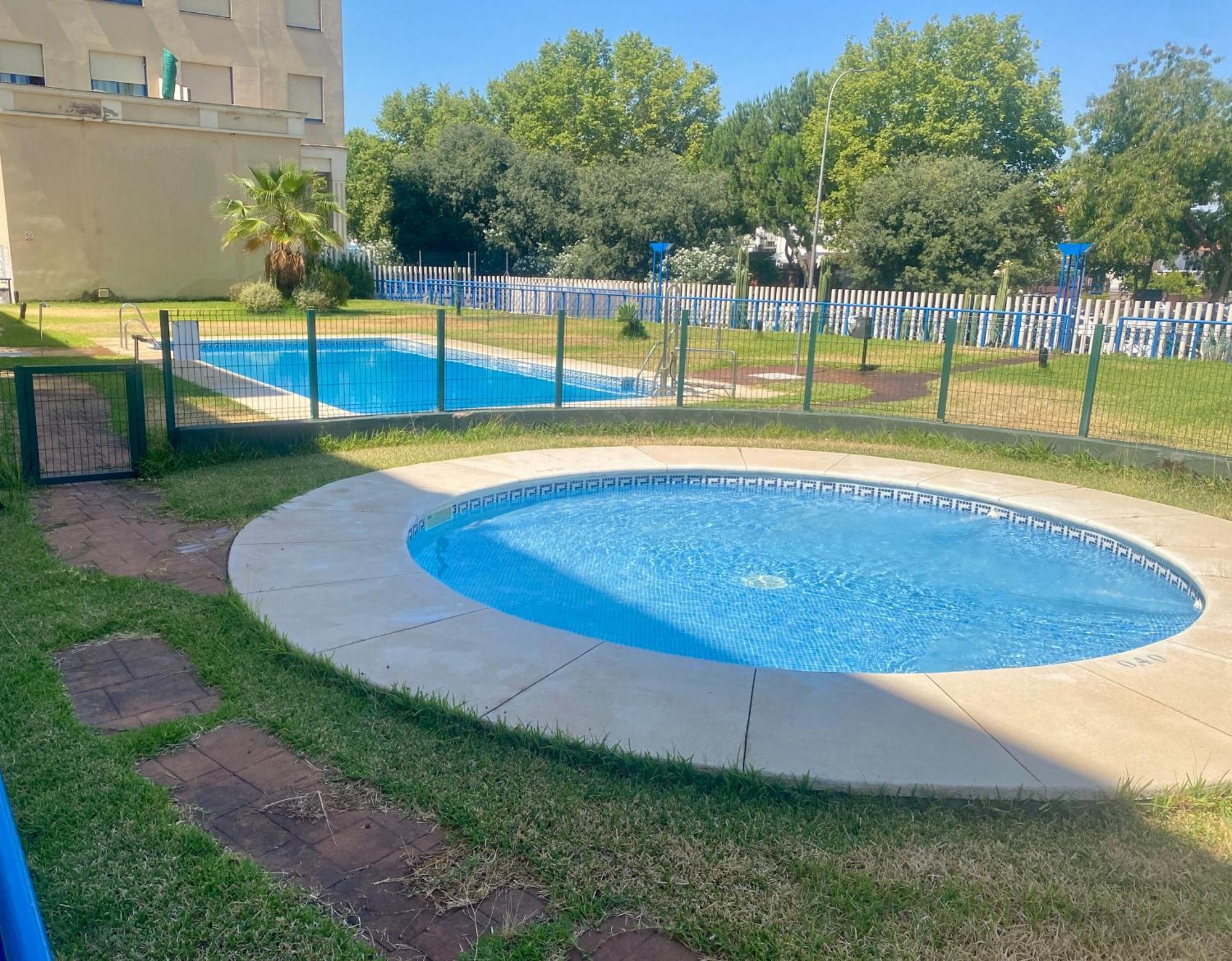 Fibes Con Piscina Y Parking Gratis Apartamento Sevilla Este Zewnętrze zdjęcie